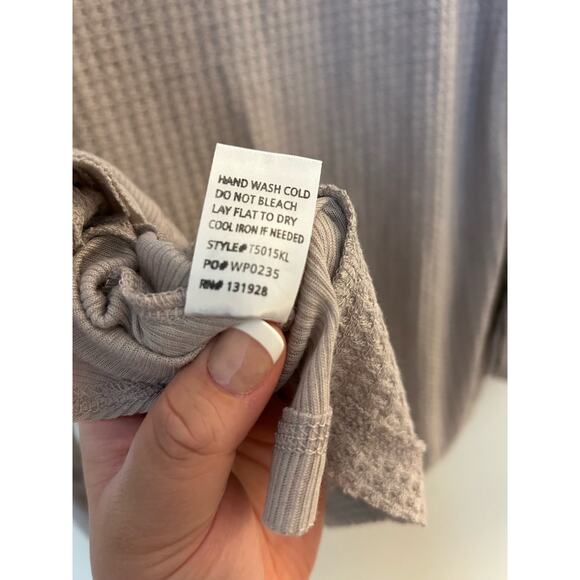 Wishlist Waffle Knit Thermal Top Size Small - Picture 8 of 8